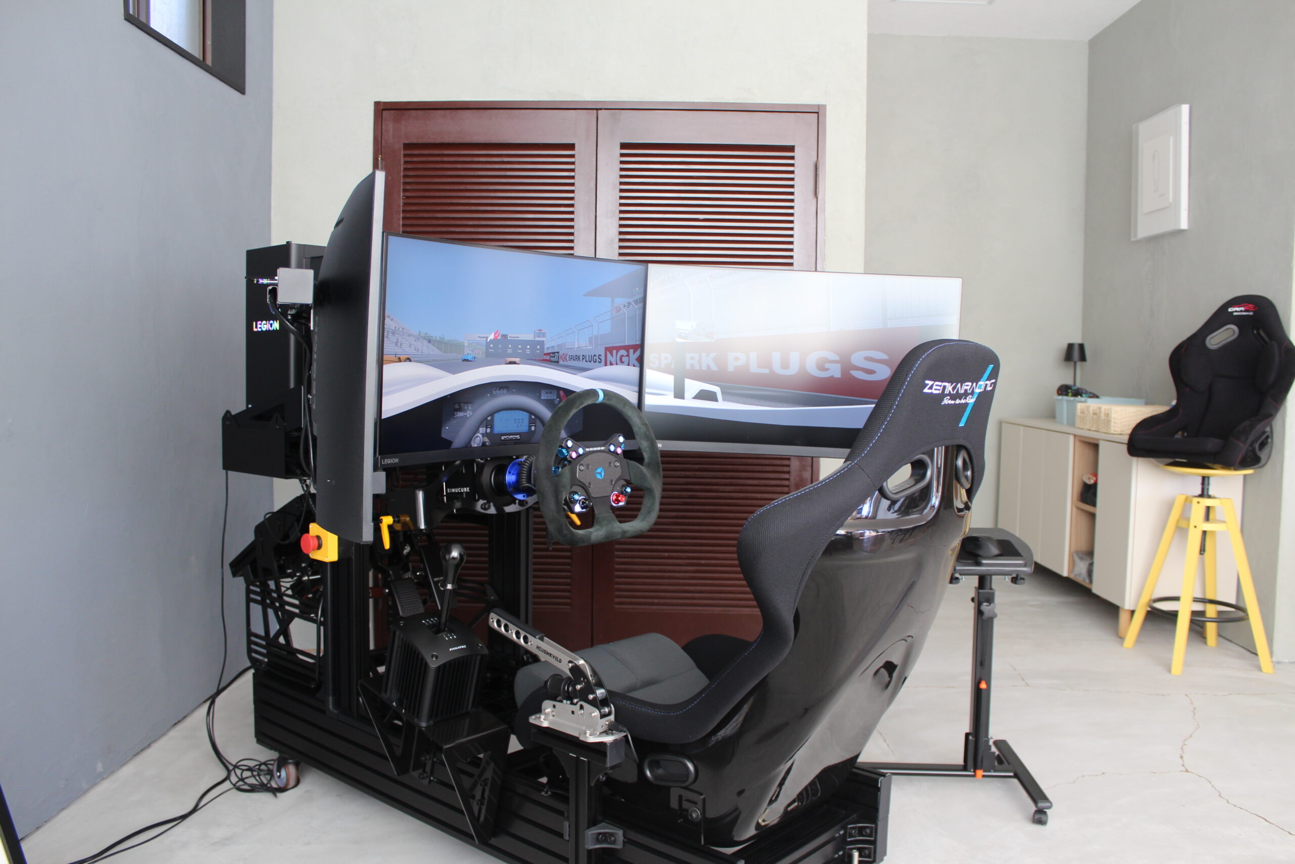 多彩な人が集う、駅近くのおしゃれなシェアスペース