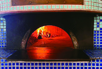 イタリア・ナポリ製のピザ窯